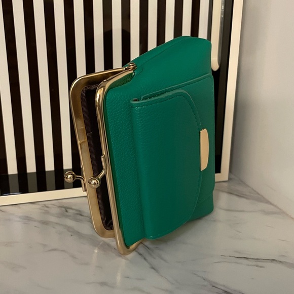 Green Kisslock Purse Bag Wallet - Picture 5 of 6